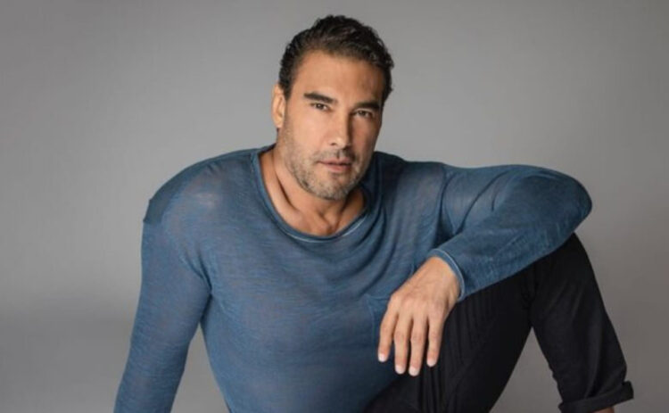 Eduardo Yáñez está enfermo desde hace años y aquí cuenta su historia