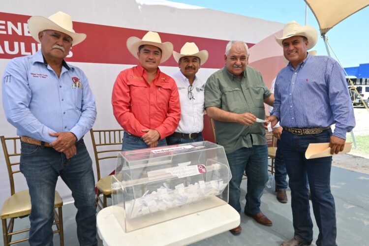 Llevan Programa de Mejoramiento Genético al municipio de Méndez