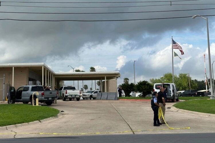 Hombre abre fuego a la patrulla fronteriza en Texas y es abatido