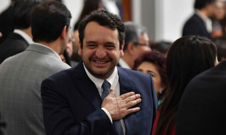 Andrés Manuel López Beltrán aclara su viaje a Japón