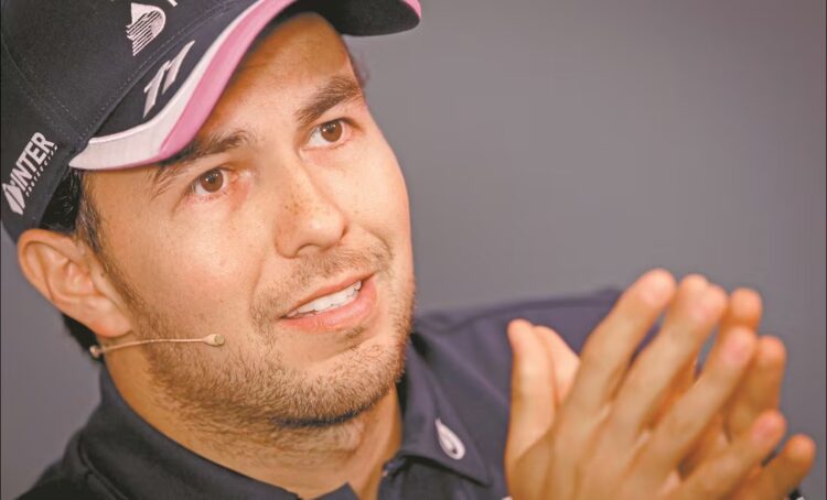 El piloto mexicano Sergio Checo Pérez regresa a Fórmula 1; es presentado con Cadillac
