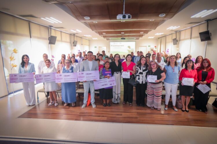 Premia DIF Tamaulipas a los ganadores de la convocatoria Sociedad Civil en Transformación
