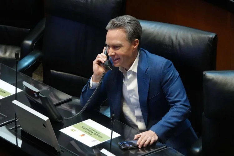PVEM, a favor de reducir financiamiento a partidos en reforma electoral: Velasco