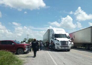 Entrega SET bases laborales a personal del Centro Estatal de Tecnología Educativa