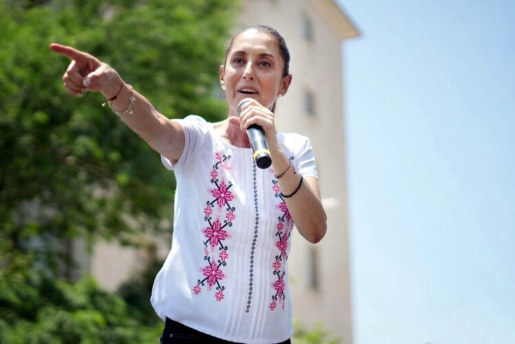 A TAMBOR BATIENTE/ LAS MUJERES NO SON DE NADIE