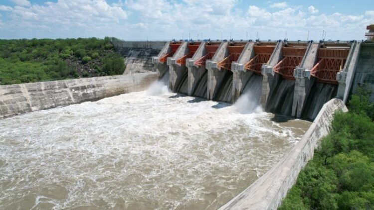 Presa “El Cuchillo” abona agua a deuda con EU