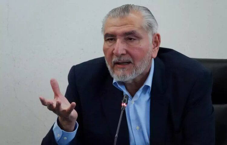 A TAMBOR BATIENTE/ CAYÓ UN CAPO DE LA POLÍTICA