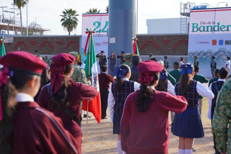 Nuevo Laredo reafirma su identidad nacional en solemne Día de la Bandera