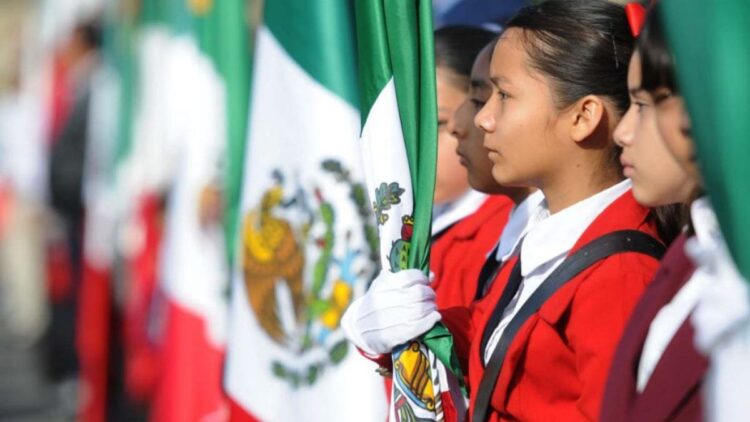 A TAMBOR BATIENTE/ LA EDUCACIÓN EN PICADA