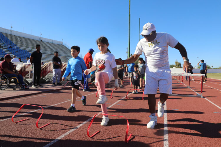 AYUNTAMIENTO DE NUEVO LAREDO PROMUEVE EL ATLETISMO CON CAPACITACIÓN Y EQUIPAMIENTO