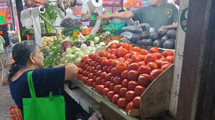 Inflación se dispara a 4.63% en primeros 15 días de marzo, impulsada por verduras