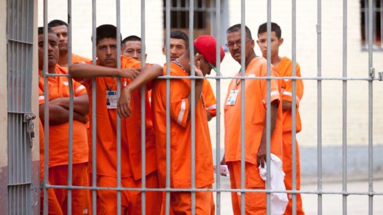 SRE: 13 mil 722 paisanos están en cárceles del ICE