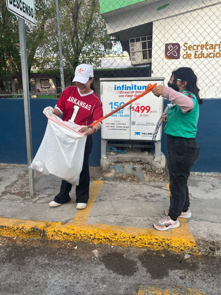 REALIZA GOBIERNO MUNICIPAL JORNADA DE LIMPIEZA EN LA COLONIA LA JOYA Y FORTALECE CULTURA AMBIENTAL
