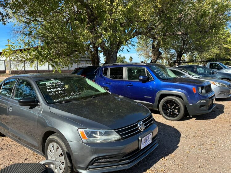 Atracan al Instituto para “Devolver al Pueblo lo Robado”… se perdieron camionetas y pantallas