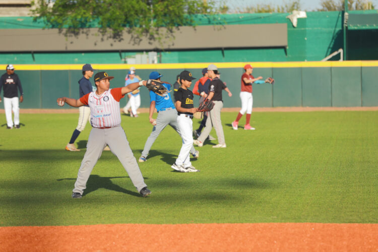 invita gobierno de Nuevo Laredo a clase nacional de béisbol y softbol “Diamantes de Paz”
