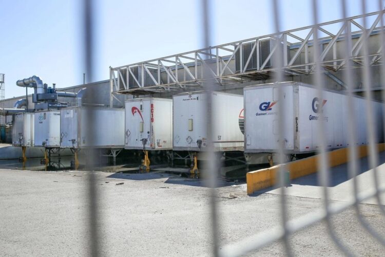 Despiden a 5 mil obreros de maquiladoras en Tamaulipas por falta de insumos