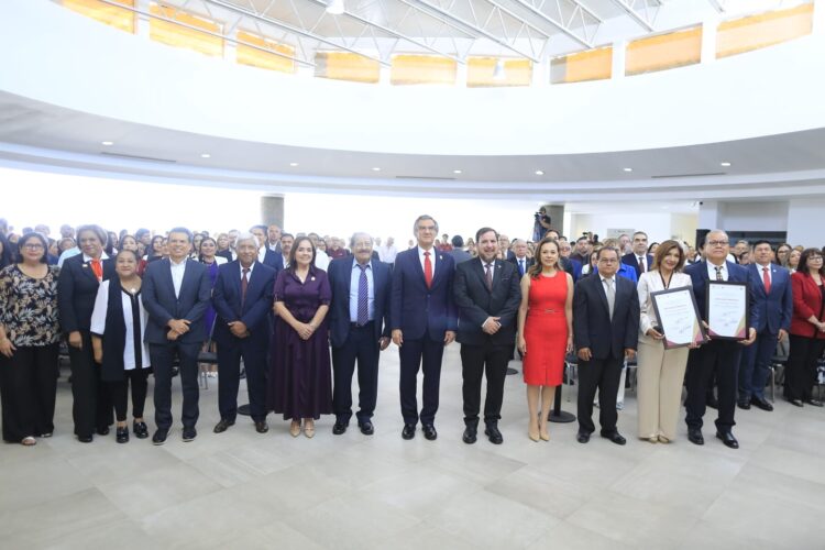 Las y los maestros son el corazón de la transformación: Américo Villarreal