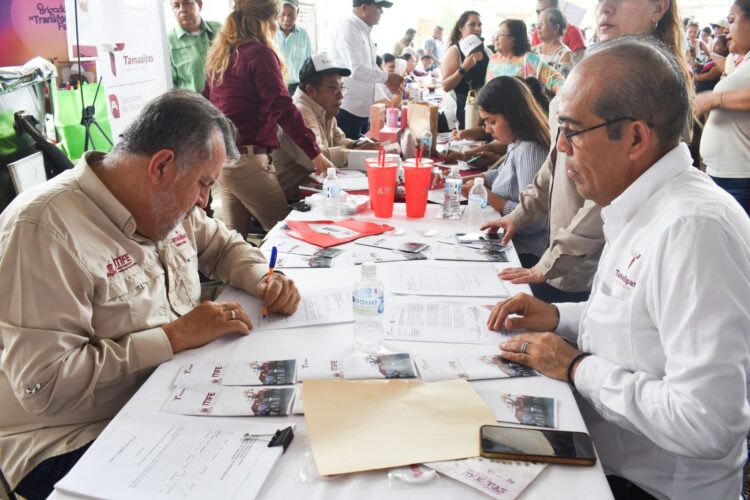Refuerza ITIFE atención a la ciudadanía durante brigada en Abasolo