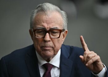 A TAMBOR BATIENTE/ UN CASO PERDIDO