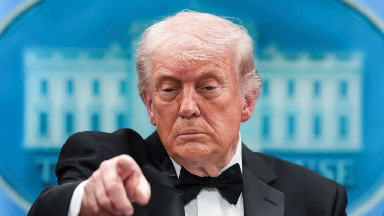 Trump va de frente contra terrorismo… firma nueva estrategia