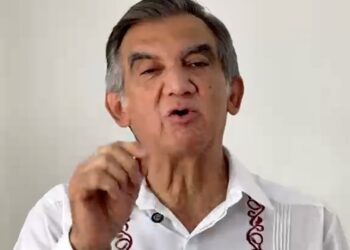 A TAMBOR BATIENTE/ DERECHO DE RÉPLICA