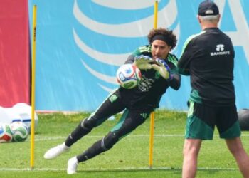 La charla ‘secreta’ entre Guillermo Ochoa y Javier Aguirre