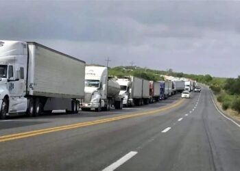 Se posesiona transporte de carga de carreteras de la región