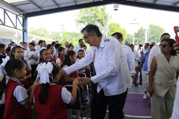 T E C L A Z O S/“GRACIAS AL GRAN LIDERAZGO DE CARMEN LILIA, NUEVO LAREDO, SE CONSOLIDA COMO REFERENTE ESTATAL”