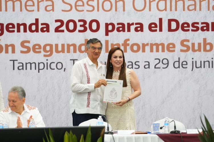 T E C L A Z O S/“GRACIAS AL GRAN LIDERAZGO DE CARMEN LILIA, NUEVO LAREDO, SE CONSOLIDA COMO REFERENTE ESTATAL”
