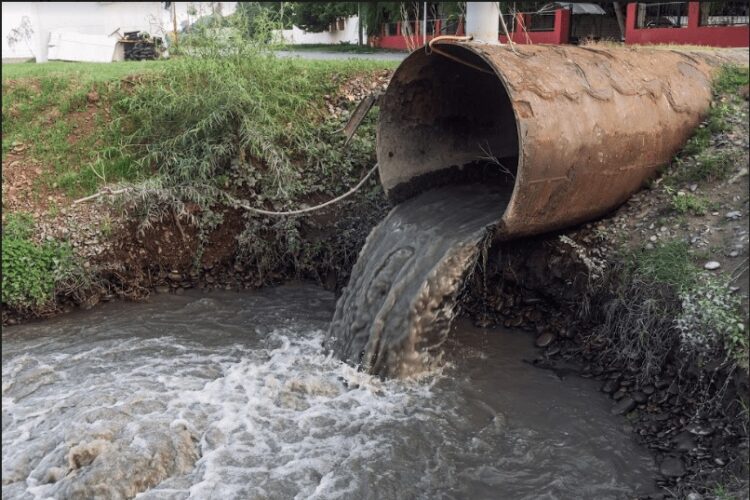 Sigue la contaminación sobre el rio “Conchos”