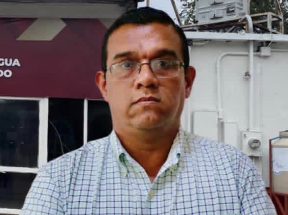 A TAMBOR BATIENTE/ DESDEÑAN A PROFESIONISTAS DE SAN FERNANDO
