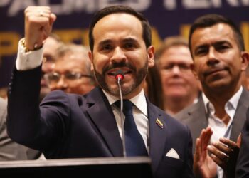De la Espriella pide rezar por México “para que cese la horrible noche”