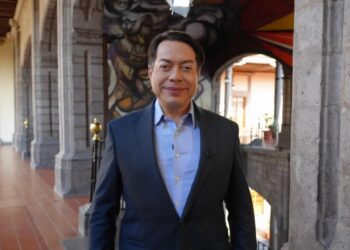 Arrancan consultas de la SEP sobre carrera magisterial y uso de celulares en escuelas