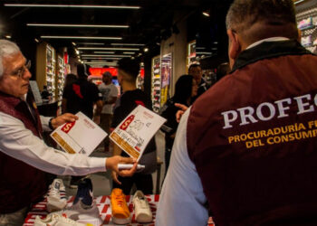 Piden que PROFECO vigile precios de útiles escolares