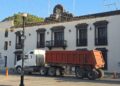 Obreros de San Fernando se manifiestan en la plaza principal