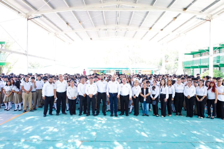 Con educación y preparación, jóvenes de Tamaulipas construyen mejores oportunidades: Héctor Joel Villegas