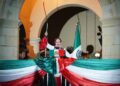 CELEBRAN MÁS DE 45 MIL NEOLAREDENSES GRITO DE INDEPENDENCIA JUNTO A CARMEN LILIA CANTUROSAS