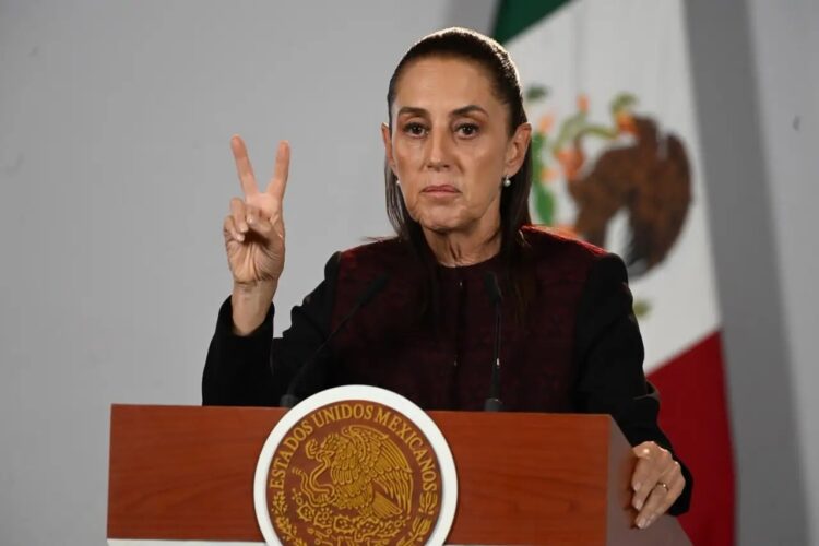 Sheinbaum presume que no habrá nuevos impuestos ni gasolinazos tras presentar el Paquete Económico 2027