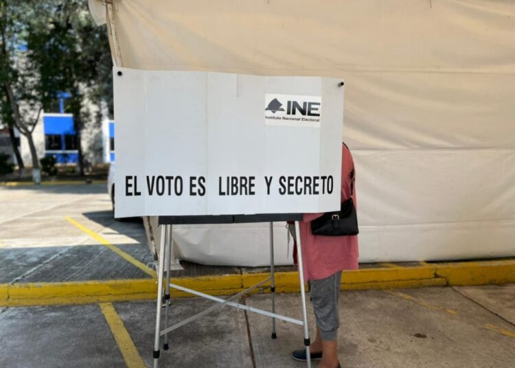 Elecciones 2027: el voto de castigo ronda a Morena en la CDMX; extorsión, vivienda y unidad en duda, las causas