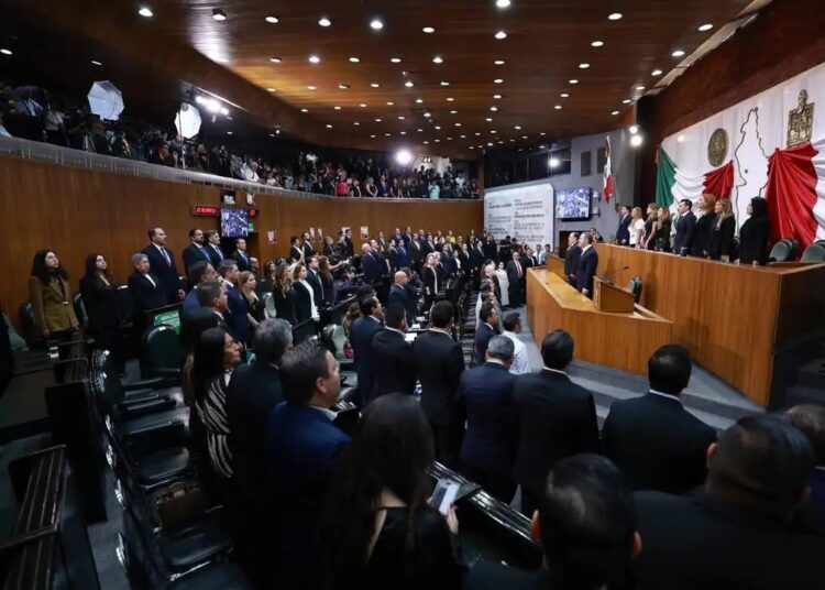 Oposición bloquea discusión del presupuesto de Nuevo León por adeudo a municipios