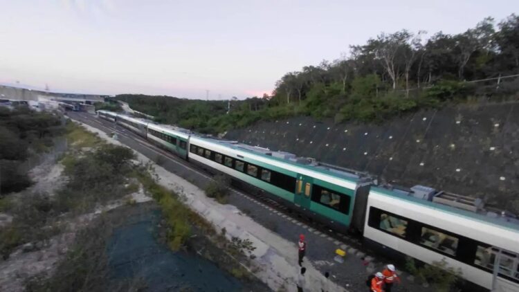 Se descarrila rueda del Tren Maya y desalojan a más de 120 pasajeros en Campeche
