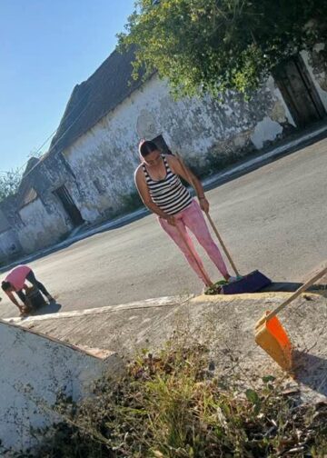 La limpieza pública es una etiqueta de las familias y el gobierno de la Villa de Méndez