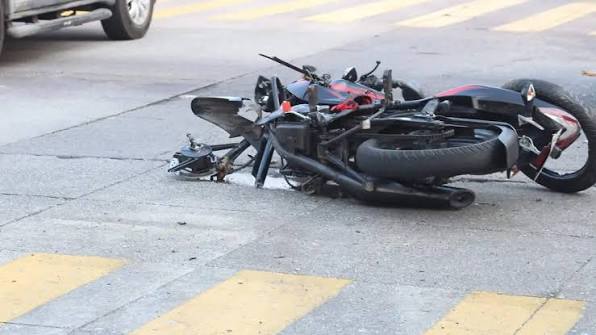 Motociclistas son motivo de riesgo para otras personas  