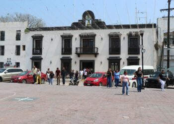 Cuándo un profesionista servidor público niega el derecho de petición a un ciudadano… ¿en que se convierte y que procede?