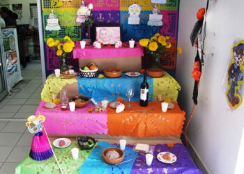 Listas escuelas primarias de San Fernando para instalar “altares de muertos”