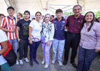 Américo y María de Villarreal acercan servicios de salud a las familias a través de Lazos del Bienestar