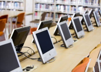 Urge modernizar con equipos de cómputo la biblioteca de San Fernando