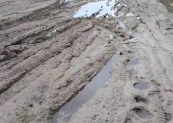 Lluvias benefician, pero también destruyen las calles