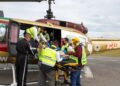 Trasladan en aeronave médica a paciente a unidad de quemados del Hospital General de Victoria