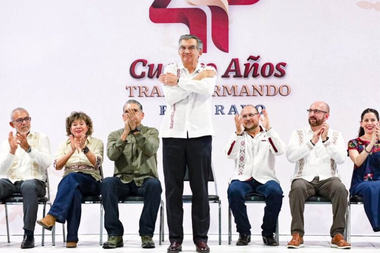 T E C L A Z O S/LALO GATTAS, HOY SE REINCOPORA A LA PRESIDENCIA MUNICIPAL